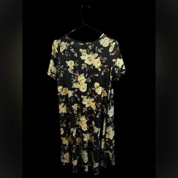 LuLaRoe Black and Cream Floral Dress - Women’s XL - Picture 2 of 4